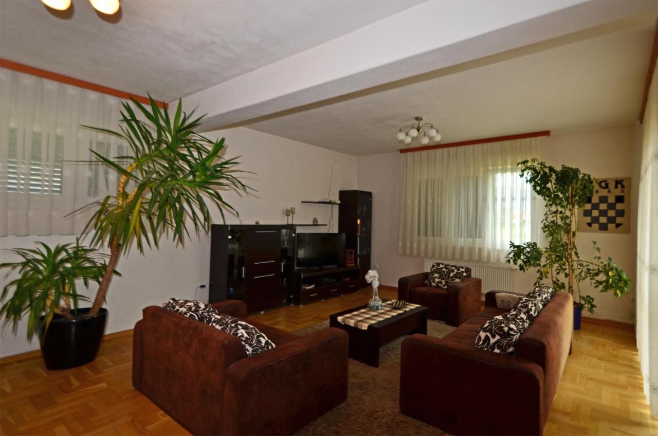 Vrlika Rooms Leda المظهر الخارجي الصورة