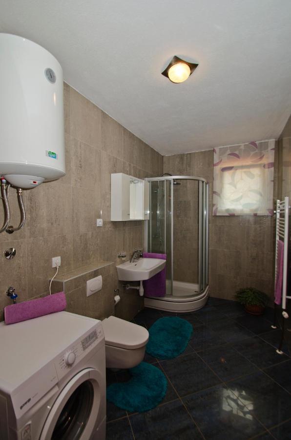 Vrlika Rooms Leda المظهر الخارجي الصورة