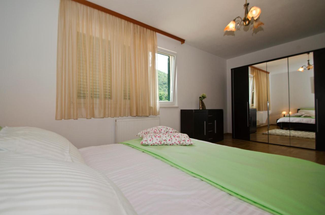 Vrlika Rooms Leda المظهر الخارجي الصورة